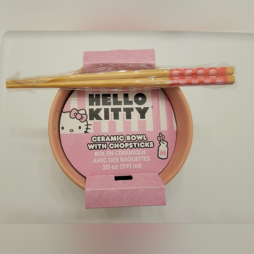 Hello Kitty Ramen Bowl with Chopsticks